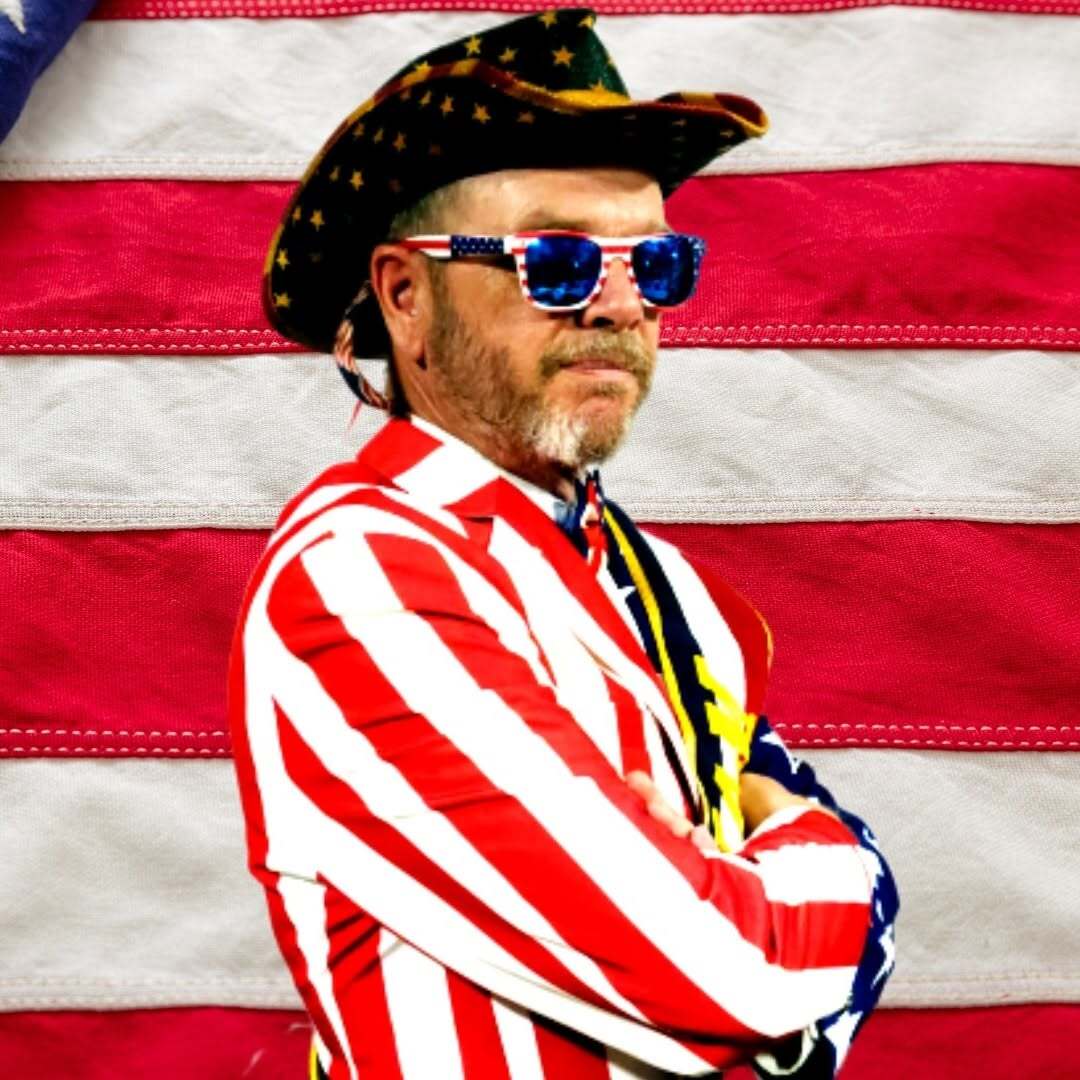 A photo of Louie Keen, Mayor of Uranus, in uniform