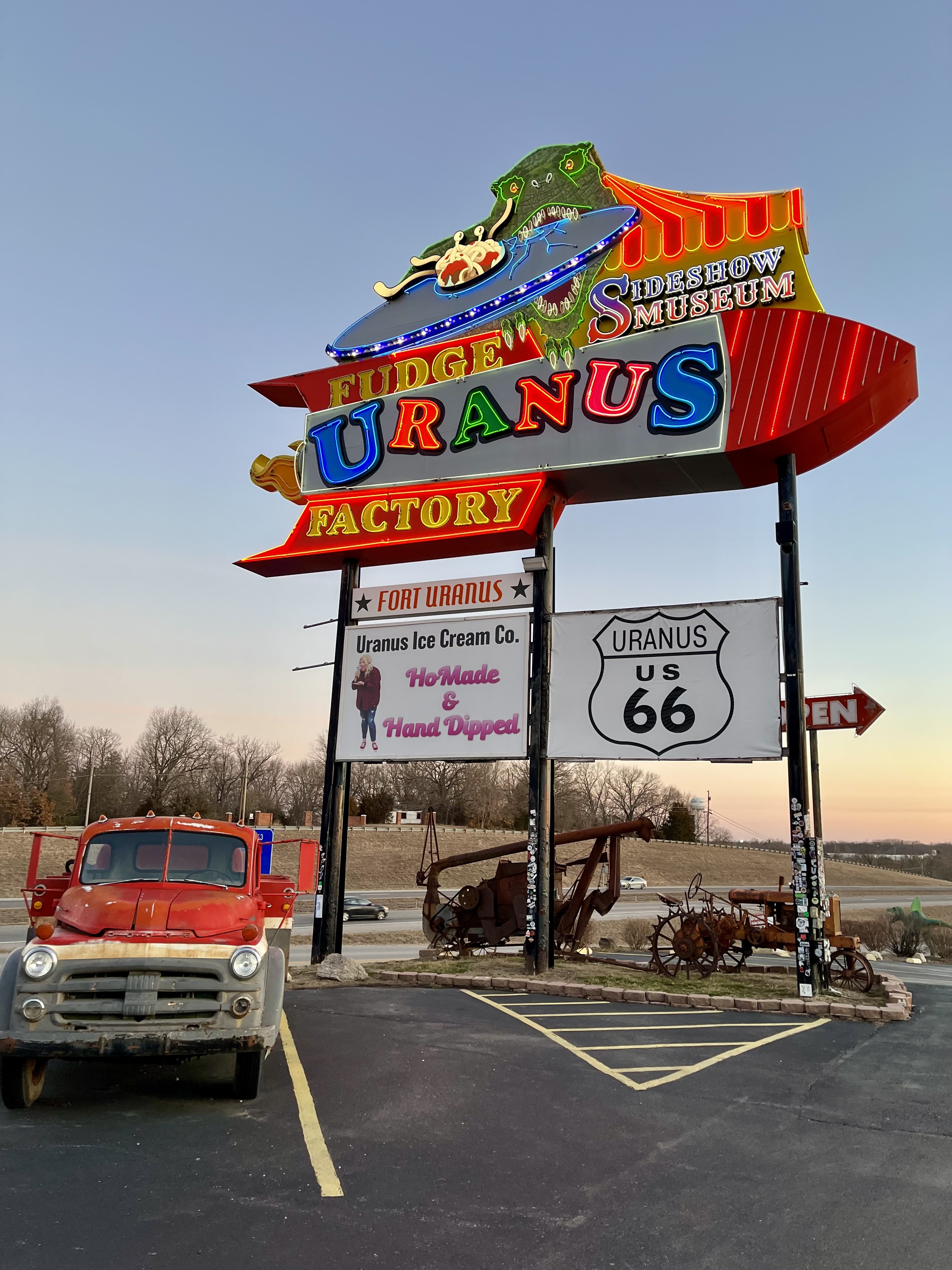 The sign of Uranus Missouri in St. Robert Missouri